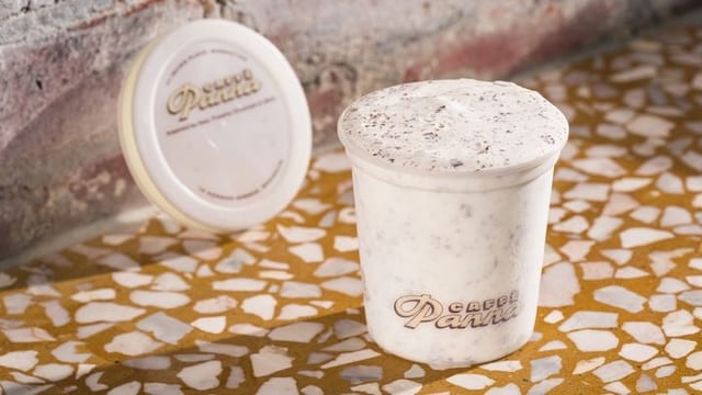 Caffè Bianco Stracciatella.